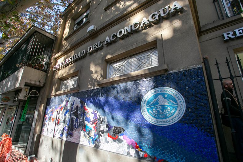 universidad del aconcagua