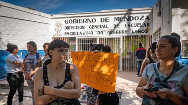 Las pericias complican a los albañiles vinculados al abuso sexual en la escuela de Guaymallén. Las pericias complican a los albañiles vinculados al abuso sexual en la escuela de Guaymallén.