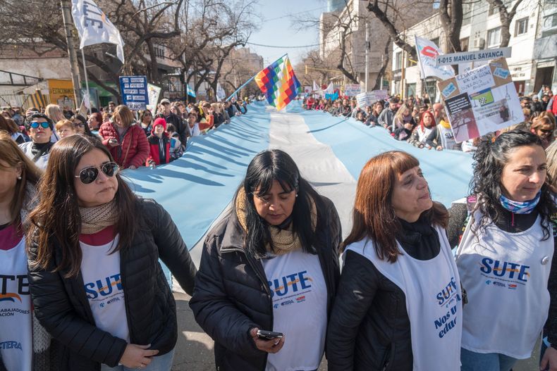 Por la reapertura de paritarias, las medidas de fuerza del SUTE quedaron en suspenso.
