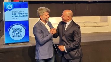 ruta 40 creativa: ulpiano suarez firmo el acuerdo para sumar a salta