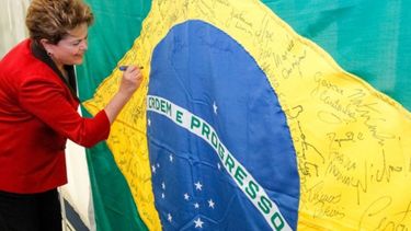 Brasil ajusta para recuperar confianza