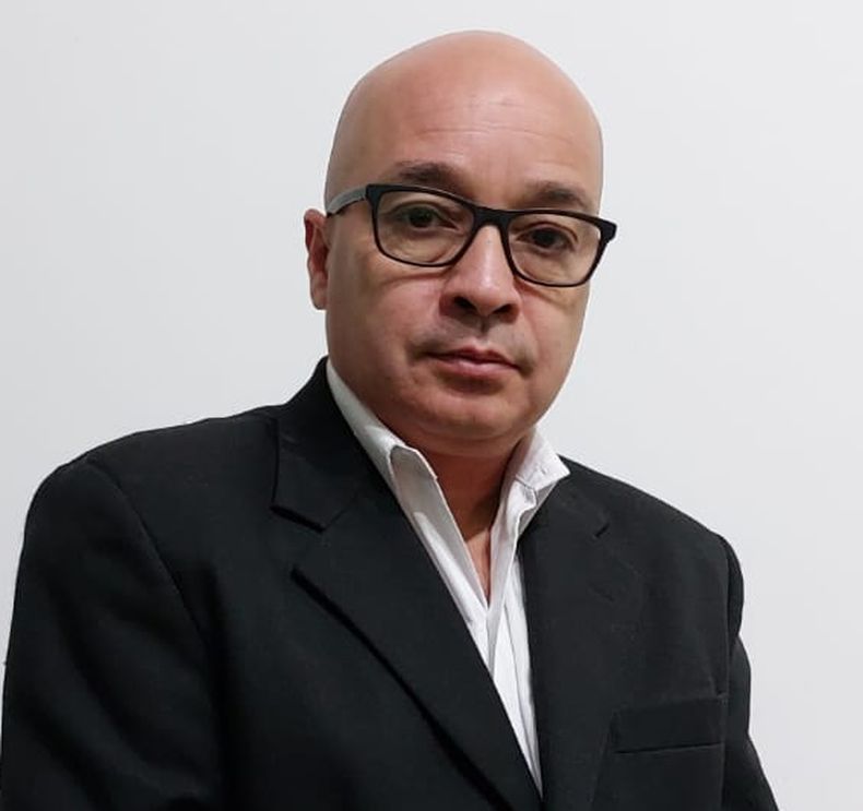 Cristian Pérez Barceló, también moderador por Medios Andinos en el debate de Mendoza