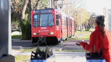 Por ampliación del metrotranvía, una importante calle de Godoy Cruz quedará intransitable. Por ampliación del metrotranvía, una importante calle de Godoy Cruz quedará intransitable.