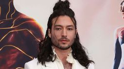 &nbsp;Ezra Miller reaparece en la premiere de The Flash&nbsp;