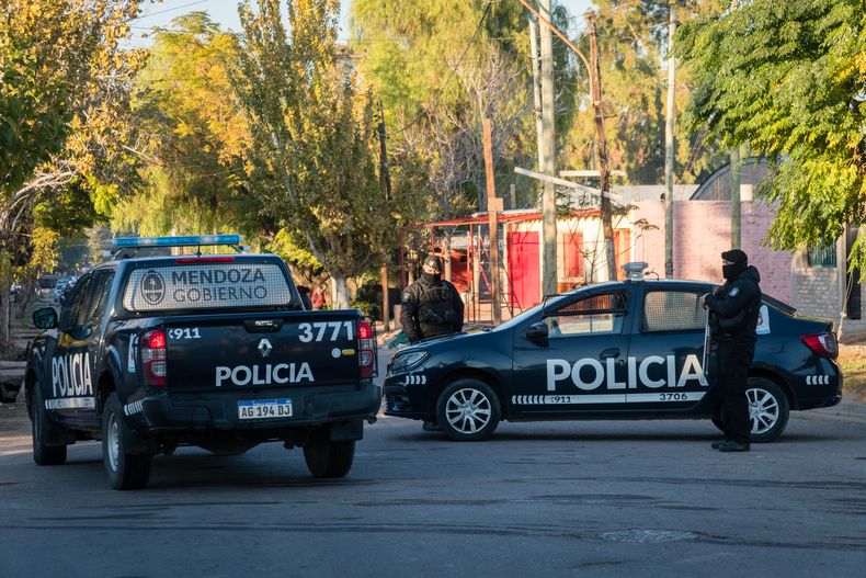 Al menos 14 allanamientos se realizan en distintos domicilios de San Rafael.&nbsp;