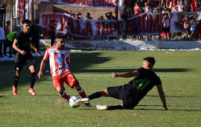 San Martín derrotó sobre el cierre a Estudiantes de San Luis