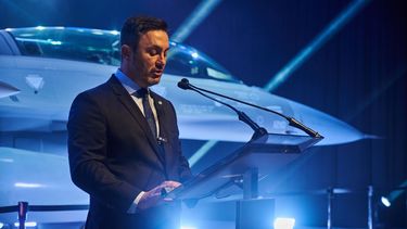 El mendocino presenta los nuevos F-16 este fin de semana. El mendocino presenta los nuevos F-16 este fin de semana.