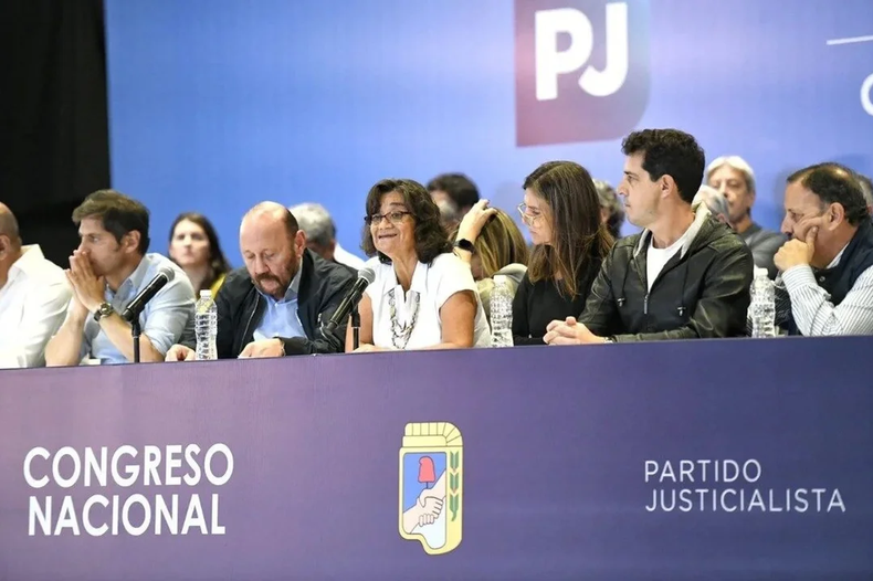 El peronismo busca resurgir de sus propias cenizas y reconstruir el liderazgo.