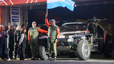 Miles de fanáticos acompañaron la presentación oficial del Desafío Ruta 40 en San Juan antes del inicio de la competencia (Foto: Diario Tiempo de San Juan). Miles de fanáticos acompañaron la presentación oficial del Desafío Ruta 40 en San Juan antes del inicio de la competencia (Foto: Diario Tiempo de San Juan).