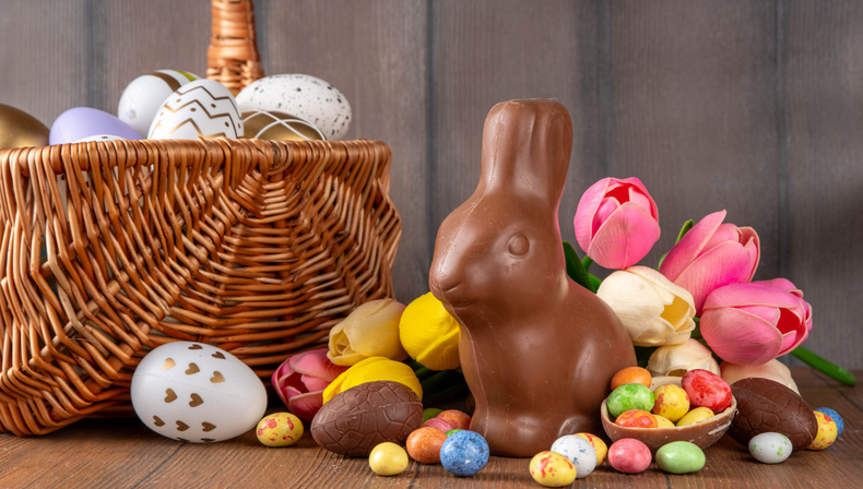 El conejo de pascua tuvo su origen en Alemania, luego se trasladó a Latinoamérica y hoy se encuentra conejos de chocolate en las góndolas de los supermercados