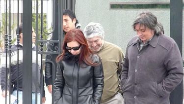 Cristina Fernández de Kirchner junto a su hijo Máximo y a Lázaro Báez, principal implicado en la causa Vialidad.&nbsp;
