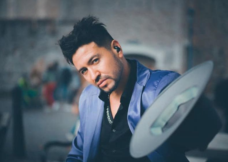 Hugo Ponce, un malarg&uuml;ino en Londres.