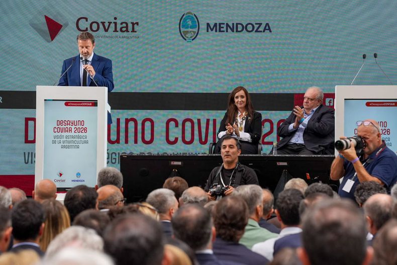 Mario González cerró su etapa en Coviar y pidió innovación, eficiencia y más mercado para el vino.