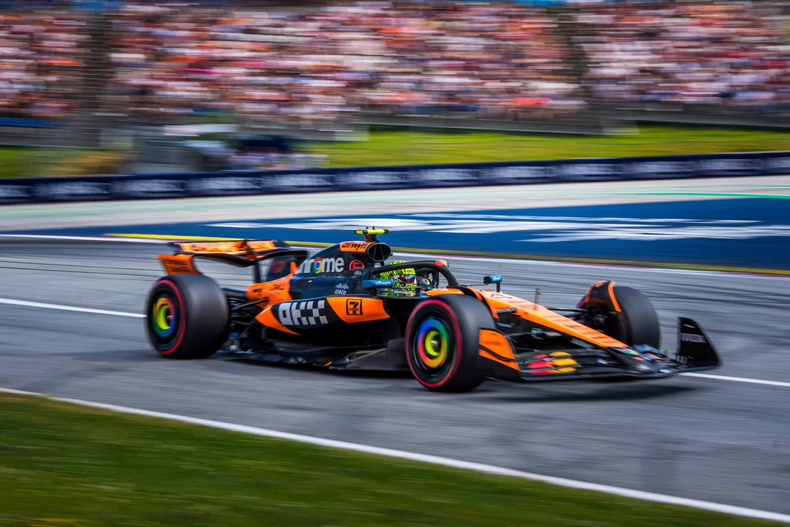 Lando Norris sigue al frente de todo.