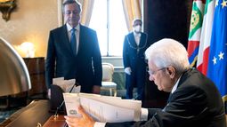 Las elecciones en Italia se adelantaron y se realizarán el próximo 25 de septiembre mientras crece la tensión.&nbsp;