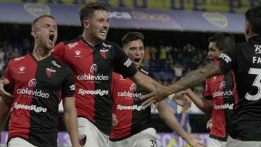 colon se mide con olimpia de paraguay obligado a sumar de a tres