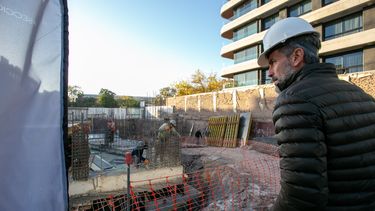 En la Ciudad de Mendoza, las obras privadas equivalen casi seis plazas Independencia. En la Ciudad de Mendoza, las obras privadas equivalen casi seis plazas Independencia.