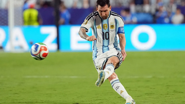 El astro Lionel Messi alcanzó una marca legendaria en su sexta Copa del Mundo y volvió a quedar en lo más alto de la historia del fútbol. &nbsp;