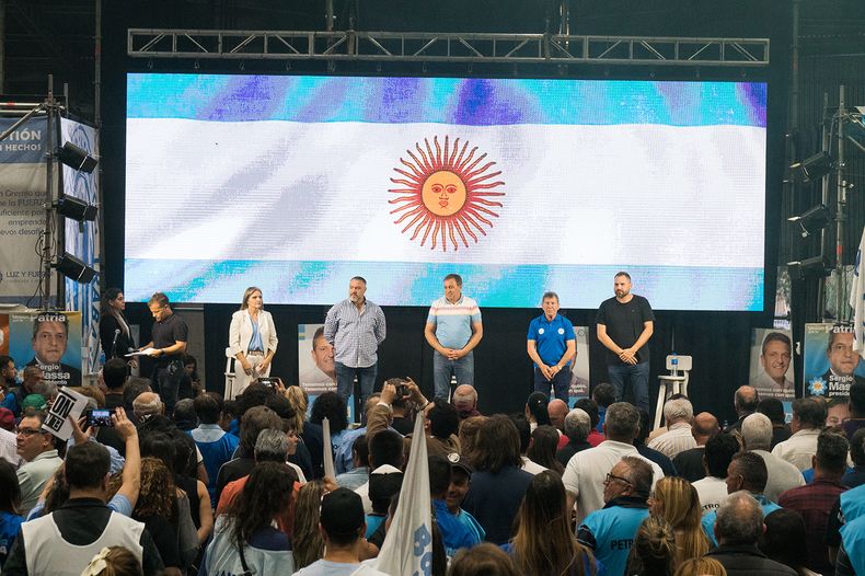 cierre de campaña PJ, elecciones nacionales generales 2023, María Amalia Granata, Ricardo Letard, Martín Aveiro, Luis Márquez, Lautaro Cruciani