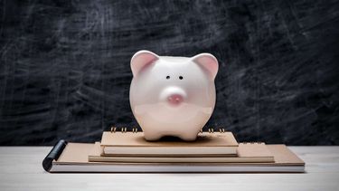 Educación financiera en la adolescencia: prevenir apuestas online y concientizar riesgos Educación financiera en la adolescencia: prevenir apuestas online y concientizar riesgos
