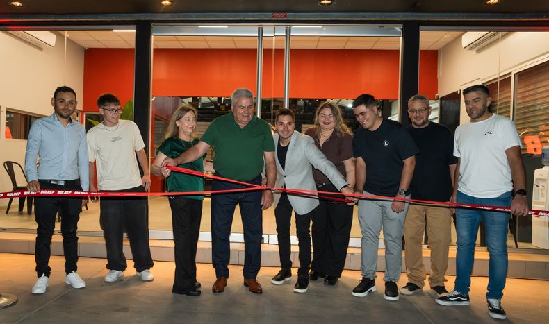 Bulrep, firma l&iacute;der en el mercado de venta de accesorios y repuestos para camiones, inaugur&oacute; un nuevo local.