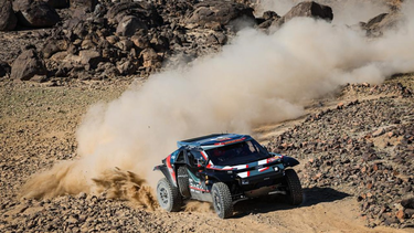 El Rally Dakar abre el calendario del automovilismo mundial y vuelve a poner a prueba hombres y máquinas en Medio Oriente. &nbsp;