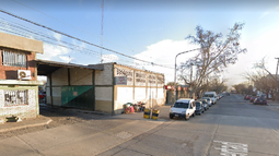 Motochorros con un machete le cortaron parte de un dedo a un chofer en un asalto