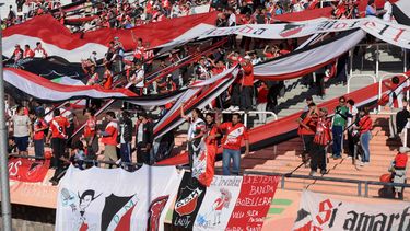 Tribunas populares de la provincia de Mendoza sin menores de dos años, el proyecto que llegó a la Legislatura.