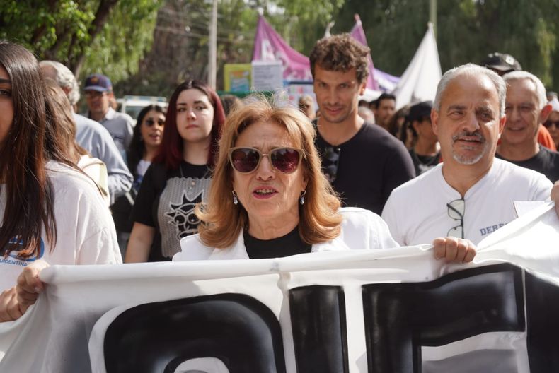 Esther Sanchez, rectora de la UNCuyo. 