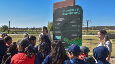 Propuesta educativa en el Parque La Lombardia de Tunuyán.