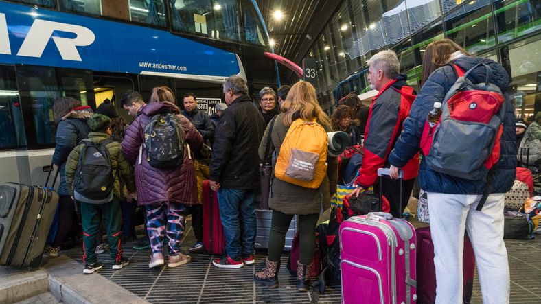 Pasajes por discapacidad: Nación eliminó los subsidios a micros de larga distancia.
