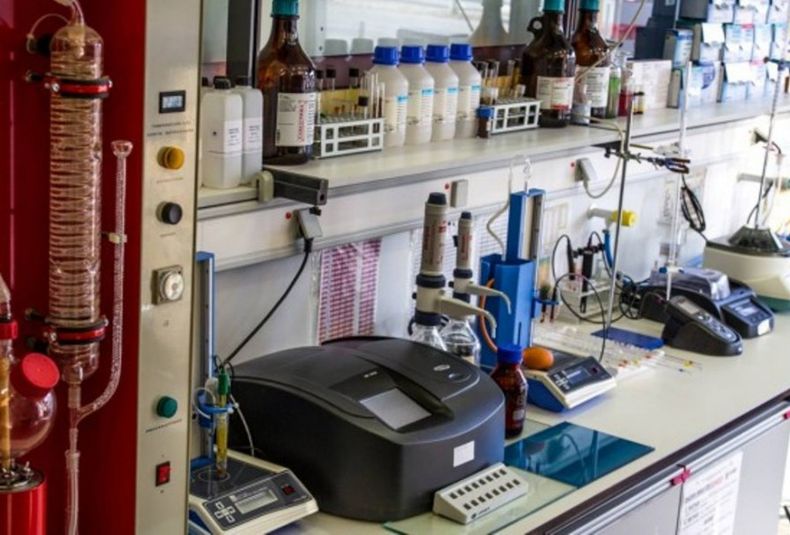 Laboratorio enologico Acovi vinos