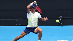 Sebastián Báez avanzó a la segunda ronda del Abierto de Australia tras un partido maratónico. Foto: EFE.