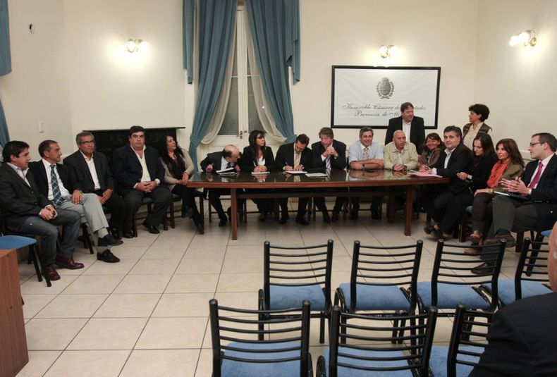 bloque senador y diputados azules y de la corriente juntos