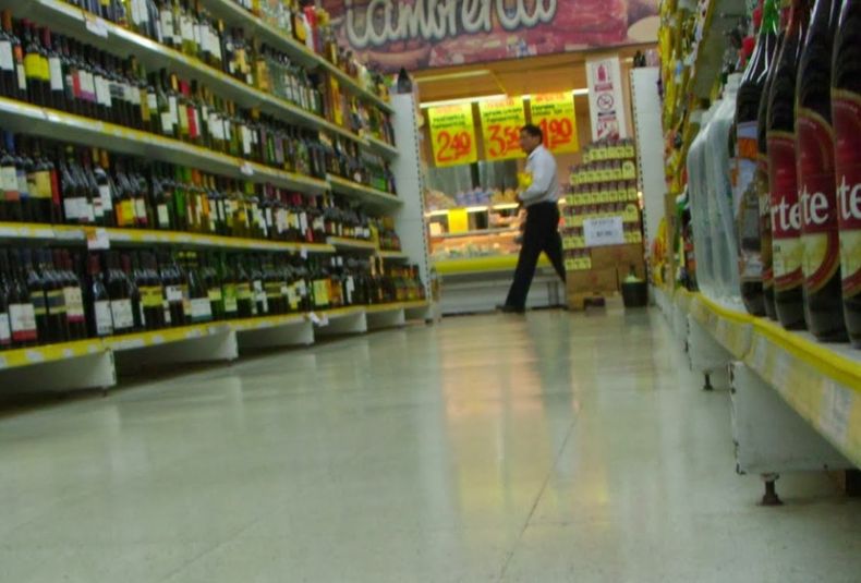 Vino vinos supermercado consumo vitivinicultura