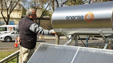 El Gobierno lanzará plan para comprar termotanques solares