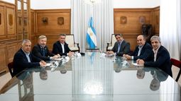 Cornejo pasó por Casa Rosada y se reunió con tres funcionarios nacionales