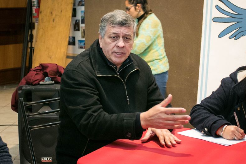 Orozco, estuvo este miércoles en Uspallata y se puso al frente del comité de crisis organizado tras las nevadas
