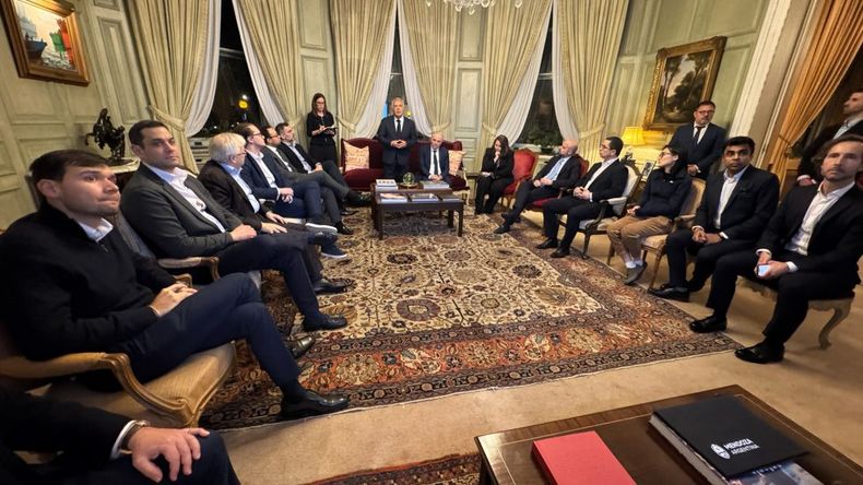 Alfredo Cornejo se reunió con empresarios en Londres. Foto: Prensa Gobierno de Mendoza.
