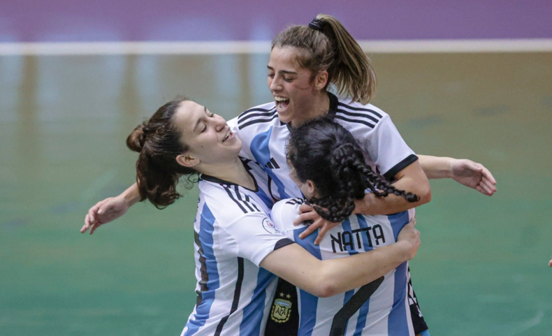 La Selección argentina buscará un lugar en los cuartos de final de la histórica Copa Mundial de Futsal.