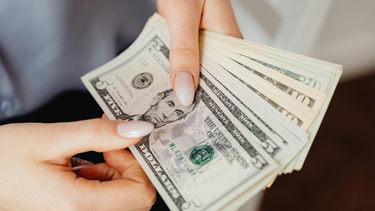 dolar hoy y dolar blue en mendoza: a cuanto cotiza este lunes 29 de diciembre de 2025 dolar hoy y dolar blue en mendoza: a cuanto cotiza este lunes 29 de diciembre de 2025