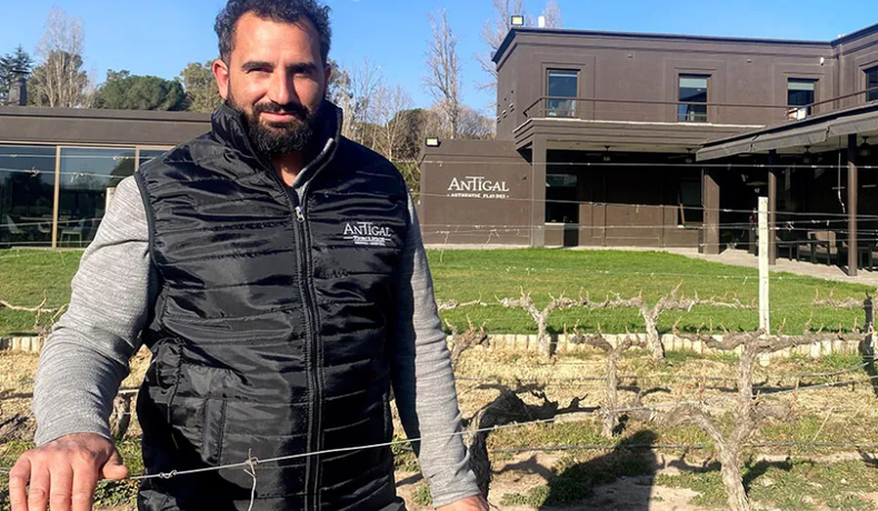 Matías Casagrande, ingeniero agrónomo de la Bodega Antigal: 