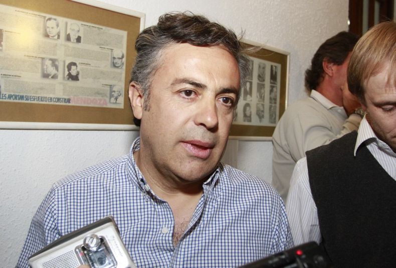 UCR cambio de presidente
