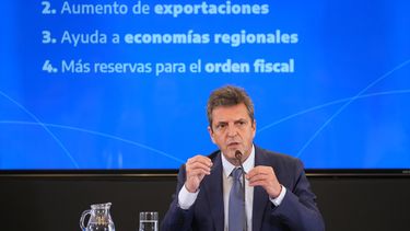 Massa anunció un nuevo dólar de $200.