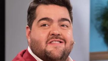 Darío Barassi protagoniza está serie en Disney+.