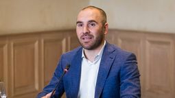 Guzmán busca en el G20 el apoyo de Alemania y Francia para el acuerdo con el FMI