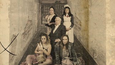 Sitio Andino | De Atar un musical de locos