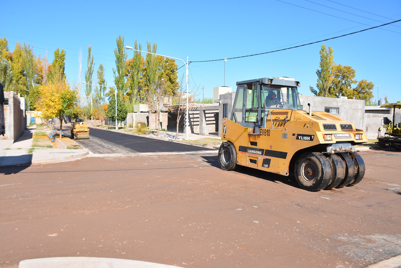 El departamento de Rivadavia sigue su plan del programa de pavimentación.