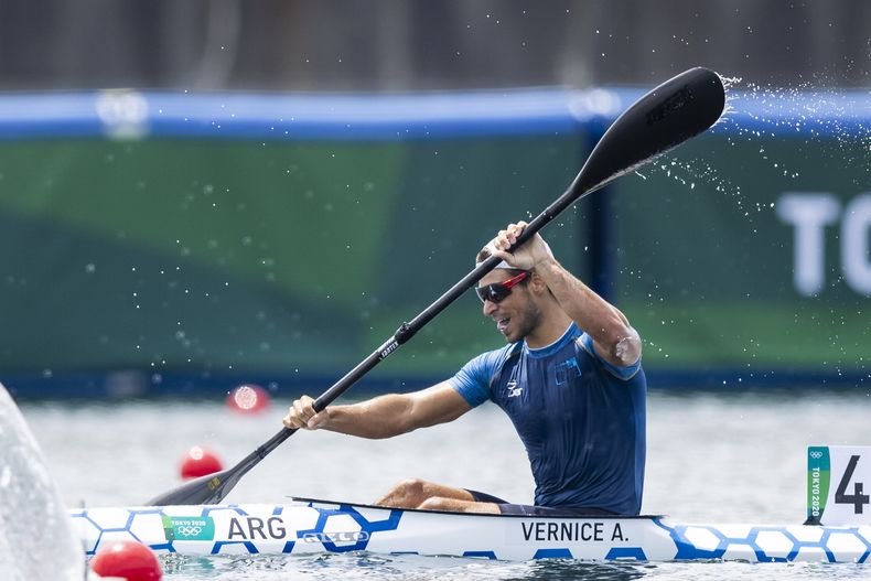 Agustín Vernice y su segunda medalla consecutiva.