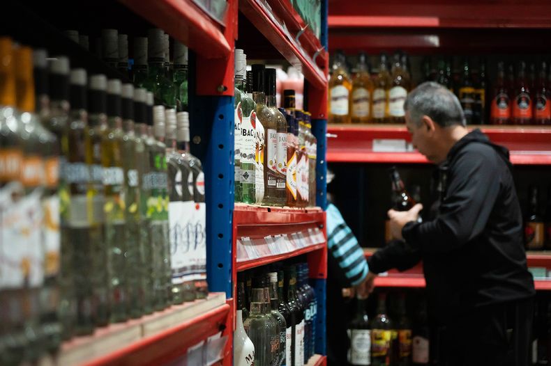 10 de Junio de 2025, Oscar David, supermercados, compras, precios, valor canasta familiar, consumo, gasto mensual, aumento, inflación, carrito